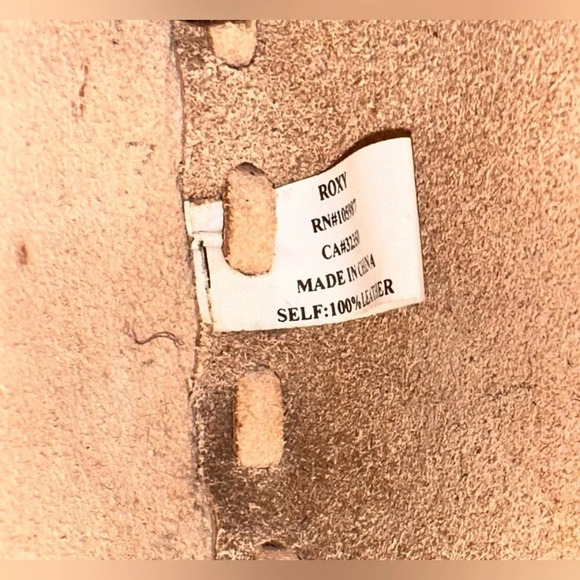 Vintage Roxy Black Leather Purse with Flower Design - Picture 7 of 7